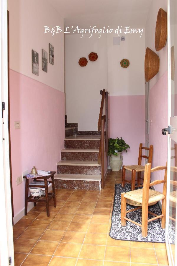 L'Agrifoglio Di Emy Bed & Breakfast Guspini Exterior foto
